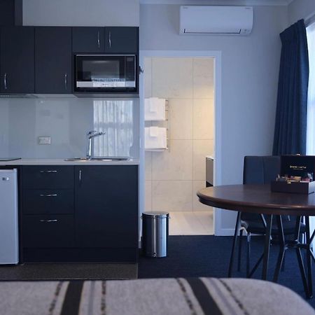 Hamilton Motel Bagian luar foto